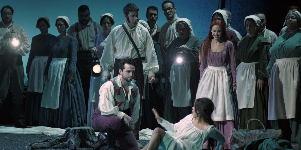 El Liceu recibe la producción de 'La sonnambula' firmada por Bárbara Lluch