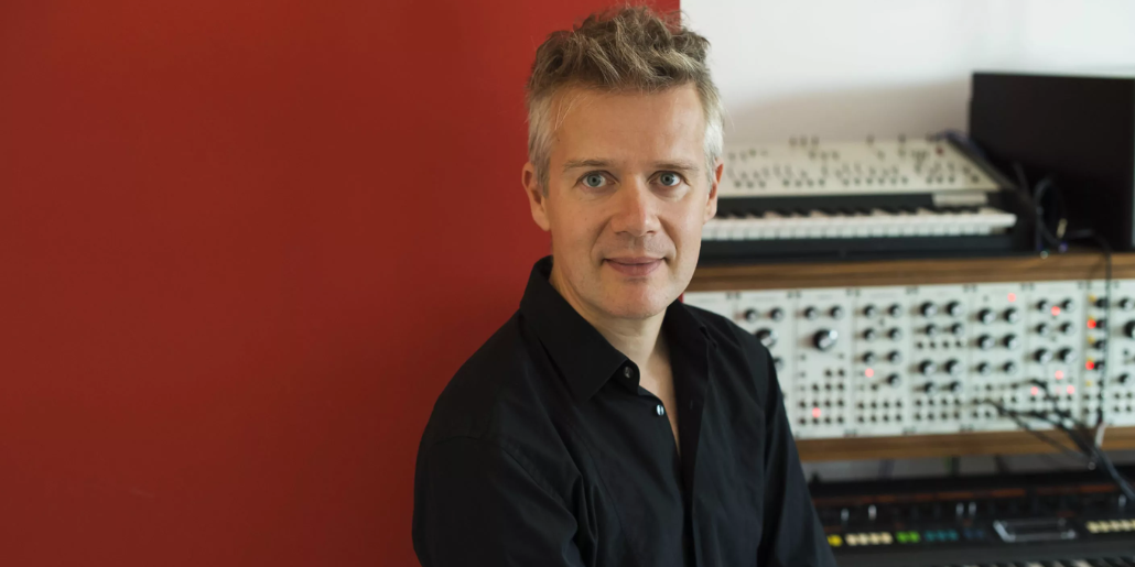 La ópera en realidad virtual ‘From Dust’, de Michel van der Aa, galardonada en Cannes