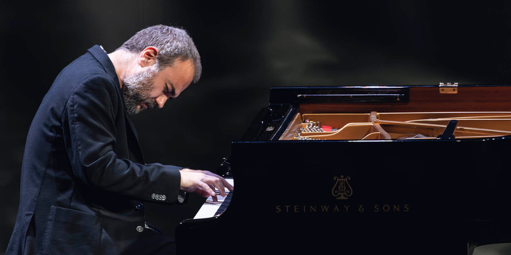 La Sinfónica de Bilbao estrenará el primer concierto para piano de Moisés Sánchez en su temporada 25/26